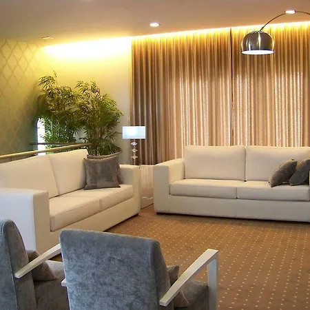 Laurus Hotel