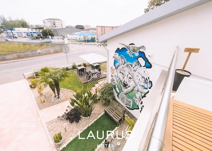 Отель Laurus Лориньян