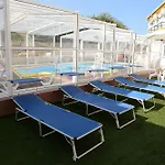 Laurus Ξενοδοχείο