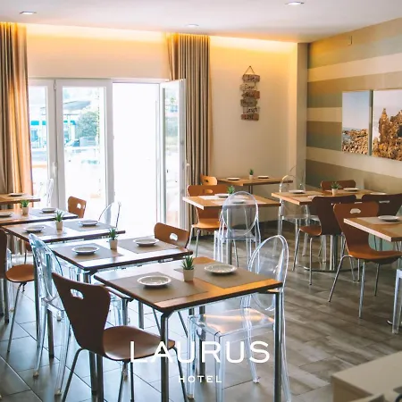 Hotel Laurus 2*