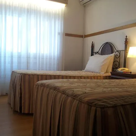 Hotel Laurus 2*