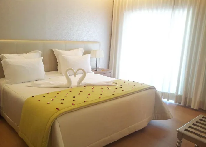 Laurus 2* Lourinhã